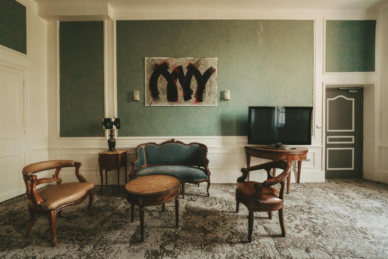 Logis Hotels Chateau De La Barge Chaintre Luaran gambar