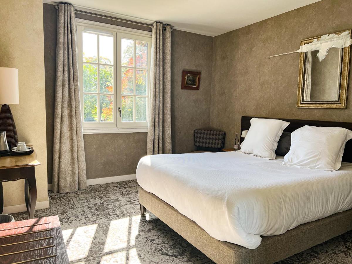Logis Hotels Chateau De La Barge Chaintre Luaran gambar